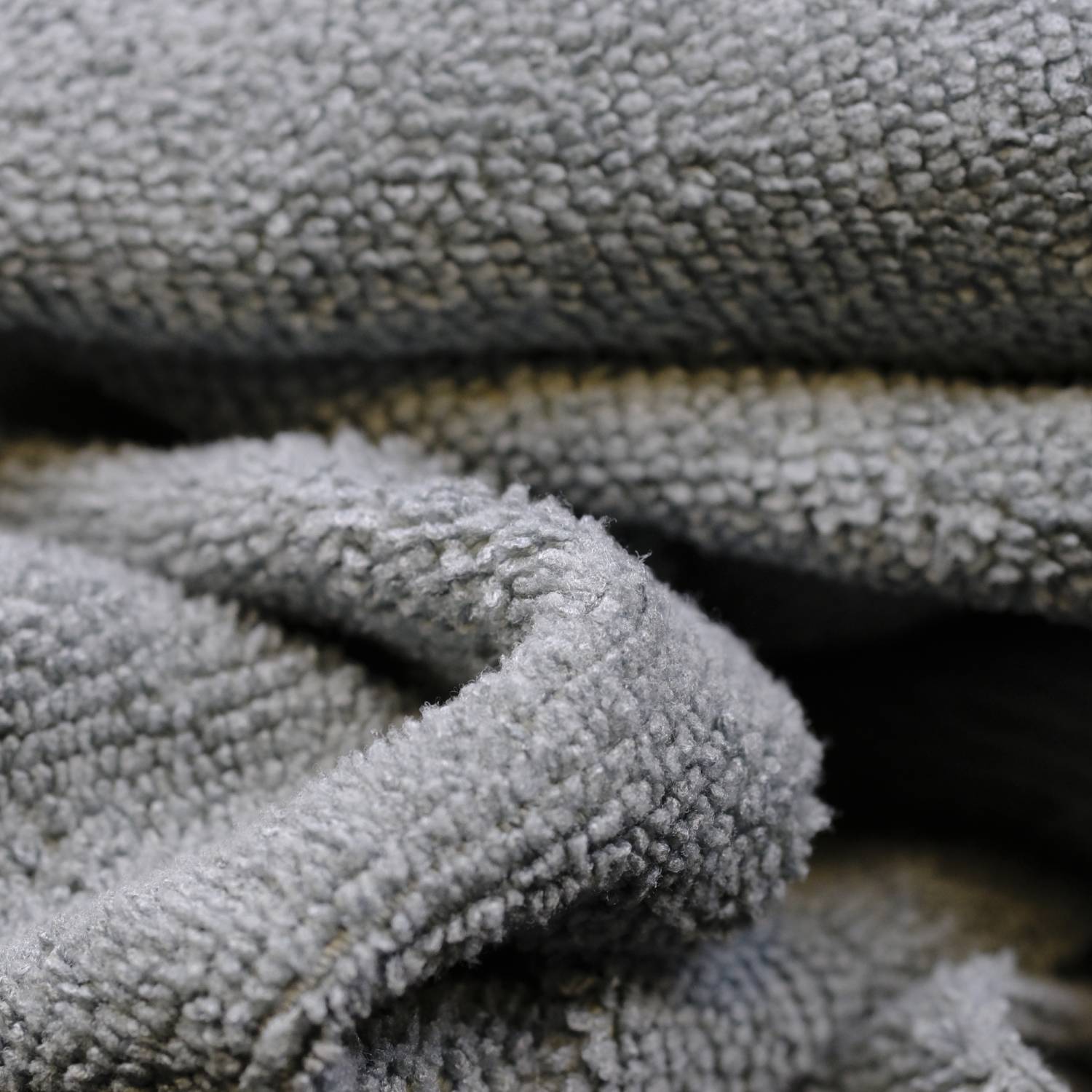 Microfibre Seamless Cloth In Grey up close
